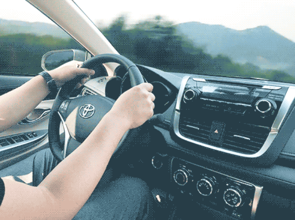 【丰云惠预约试驾尽享全系 拍照评价赢华为P1